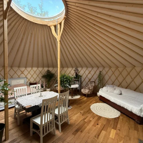 Glamping v Jurtě na Hranáči
